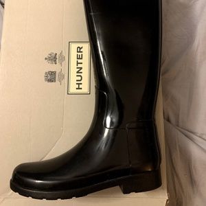 HUNTER Rain Boots (Women's 6) Black